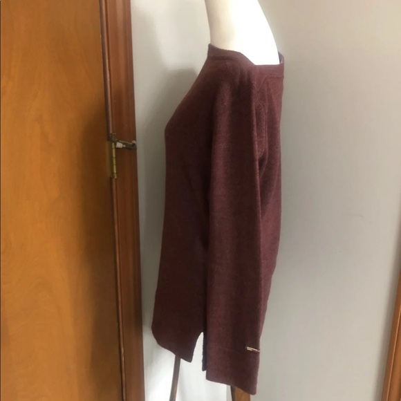 Tommy Hilfiger burgundy sweater - Picture 8 of 8